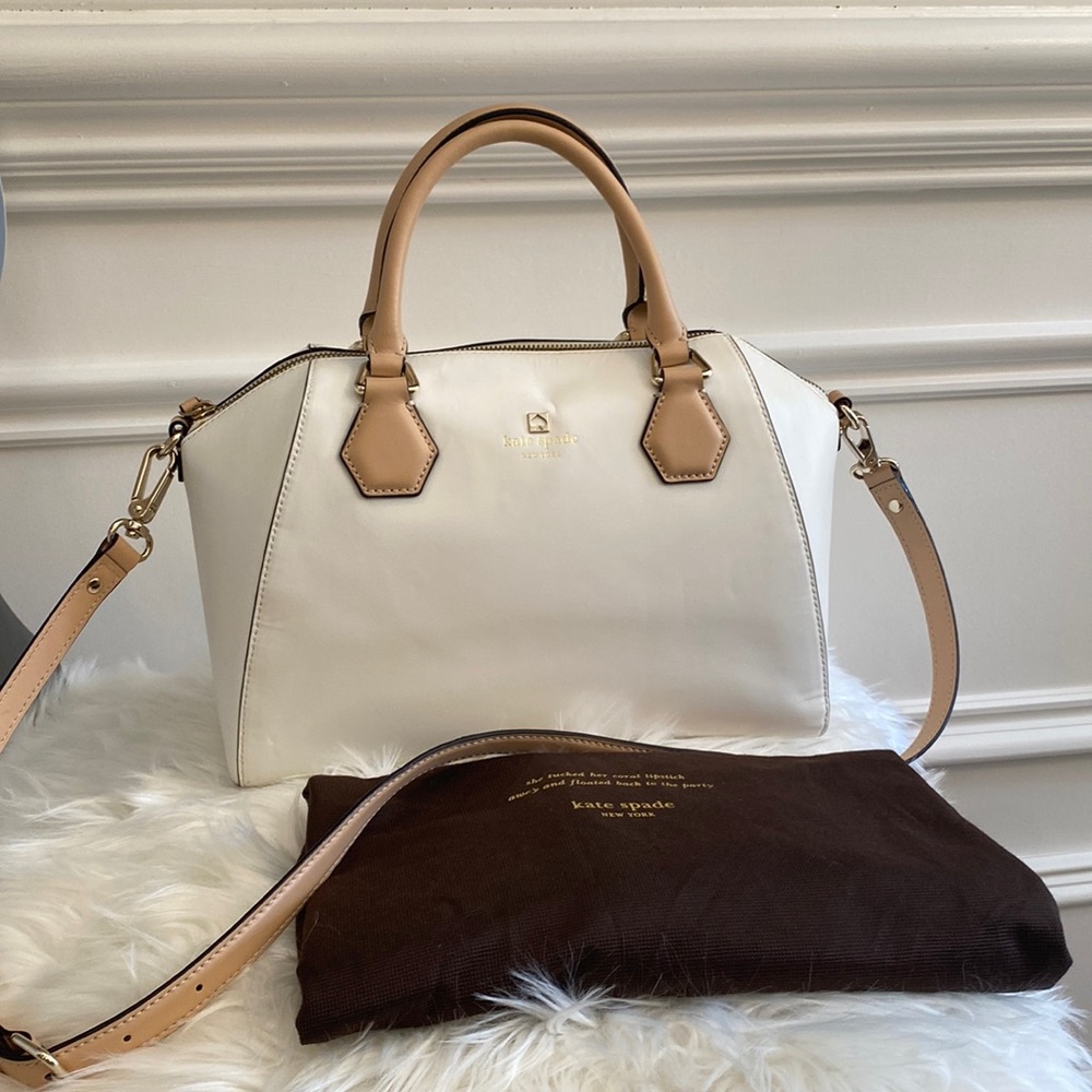 Kate Spade White Leather Crossbody with Tan Handles and Detachable Strap.